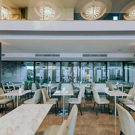 Arista Hotel Ubon Убонратчатхани Экстерьер фото