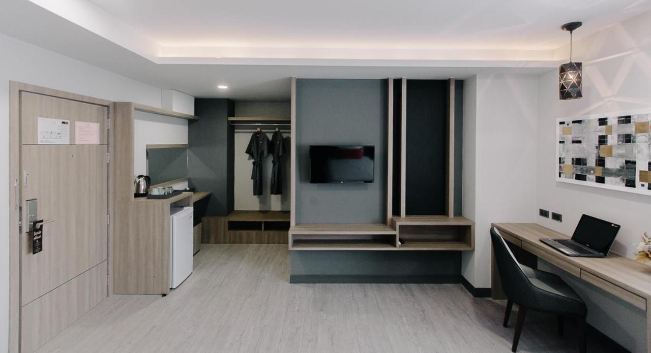 Arista Hotel Ubon Убонратчатхани Экстерьер фото