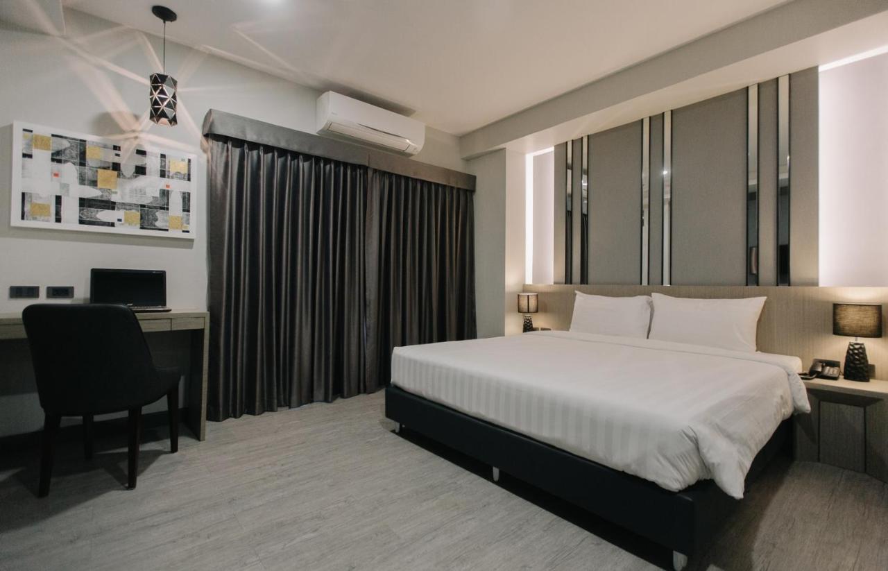 Arista Hotel Ubon Убонратчатхани Экстерьер фото