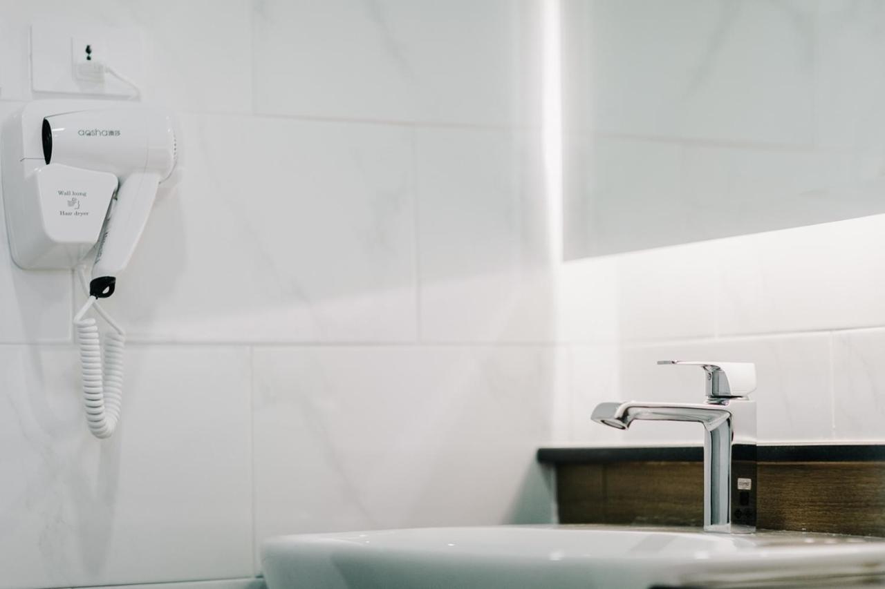 Arista Hotel Ubon Убонратчатхани Экстерьер фото