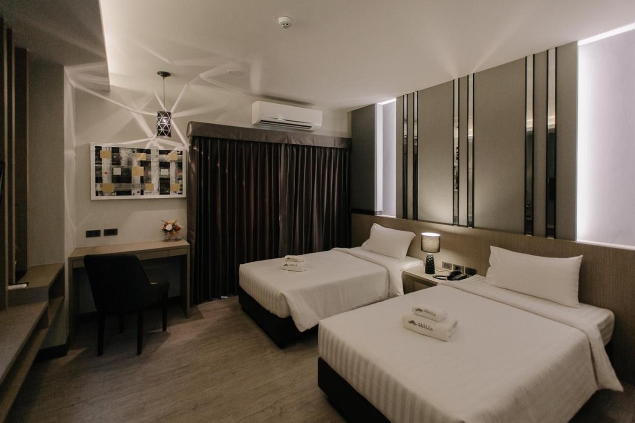Arista Hotel Ubon Убонратчатхани Экстерьер фото
