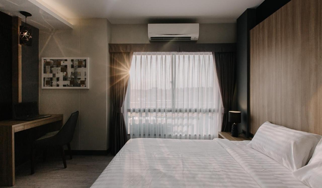 Arista Hotel Ubon Убонратчатхани Экстерьер фото